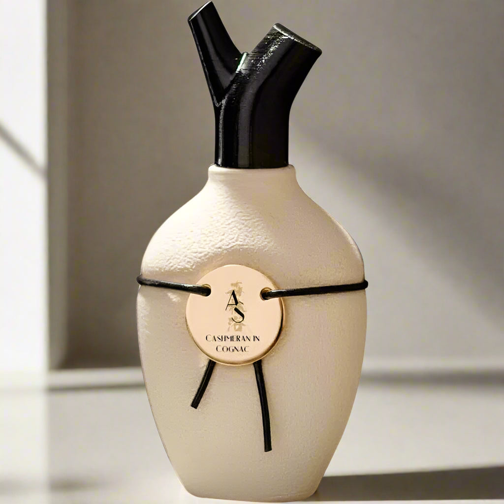 Scents Of Wood - Cashmeran in Cognac