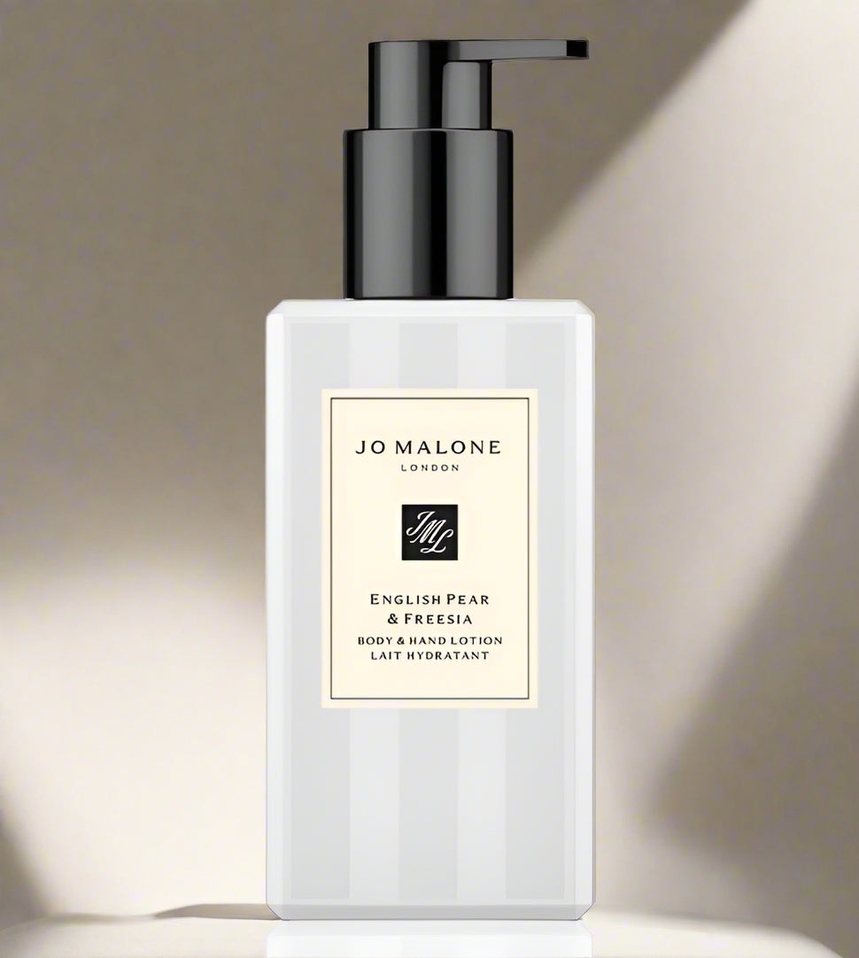 Jo Malone - English Pear & Freesia Body & Hand Lotion - 250ml